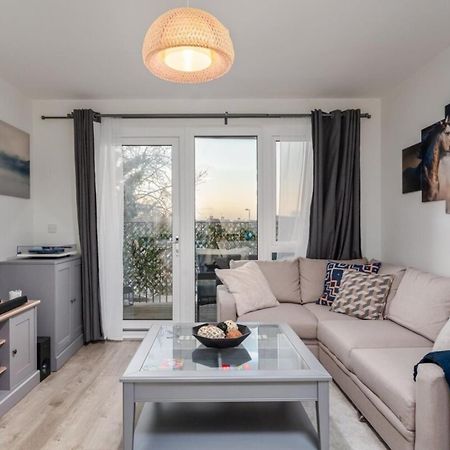 Classy Cricklewood Home لندن المظهر الخارجي الصورة