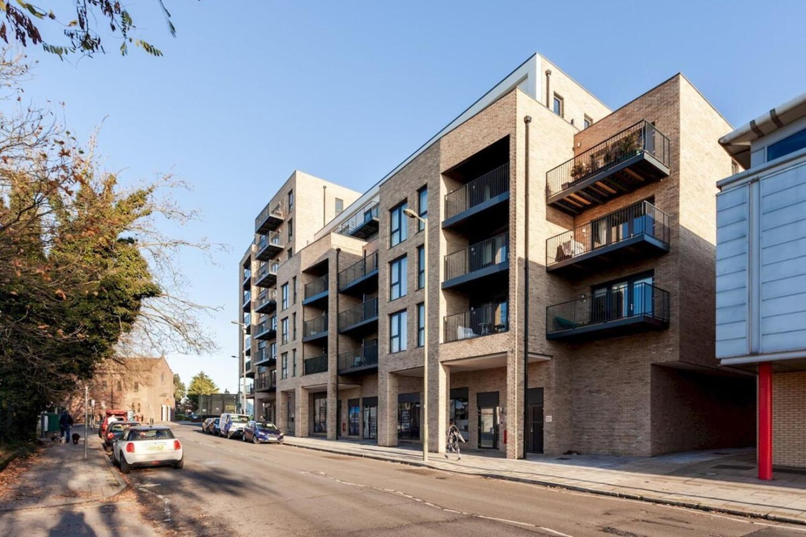 Classy Cricklewood Home لندن المظهر الخارجي الصورة