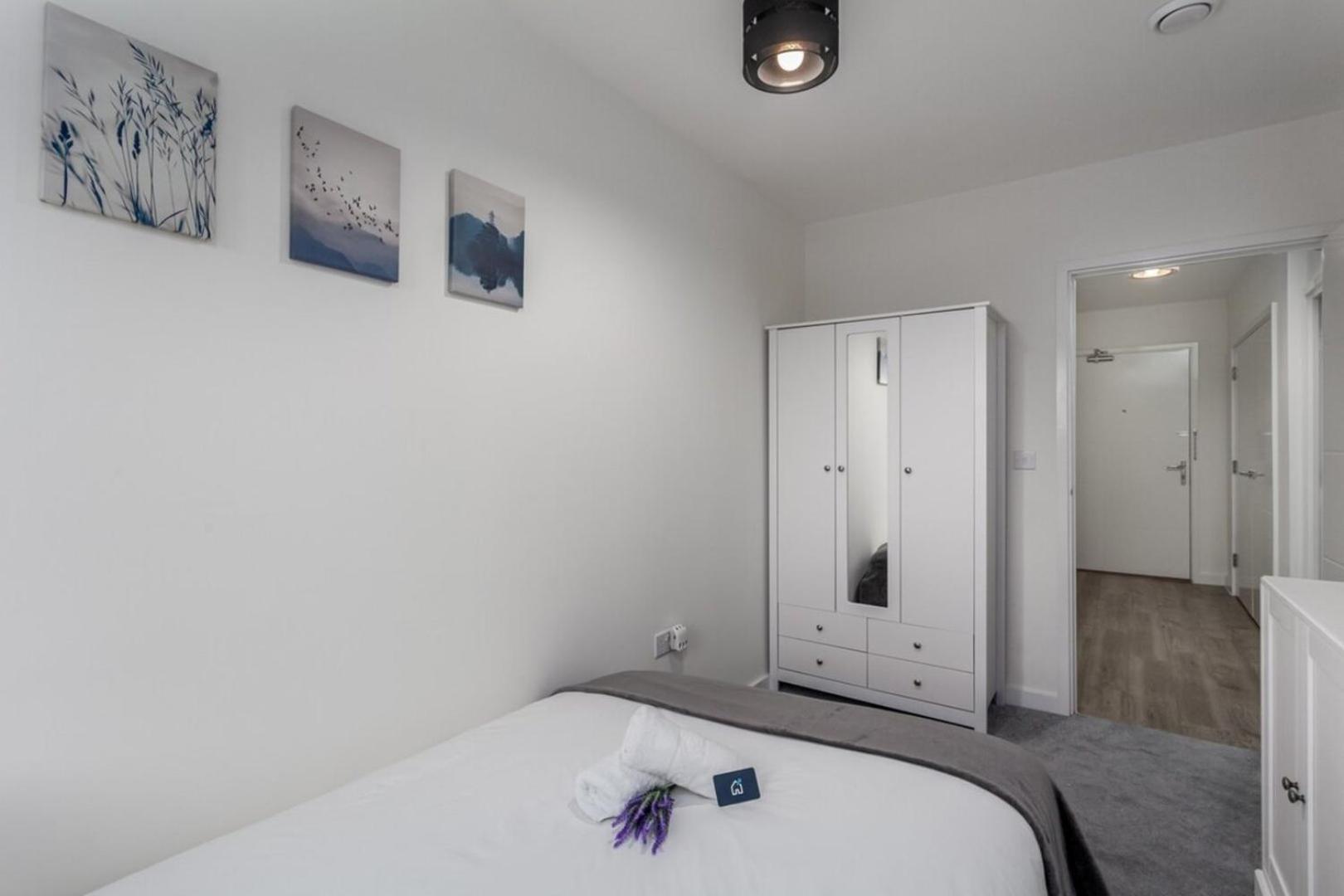 Classy Cricklewood Home لندن المظهر الخارجي الصورة