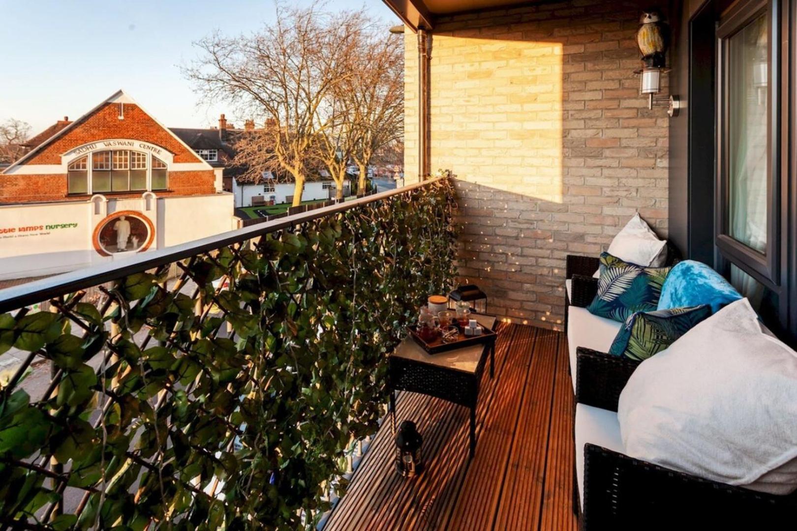 Classy Cricklewood Home لندن المظهر الخارجي الصورة