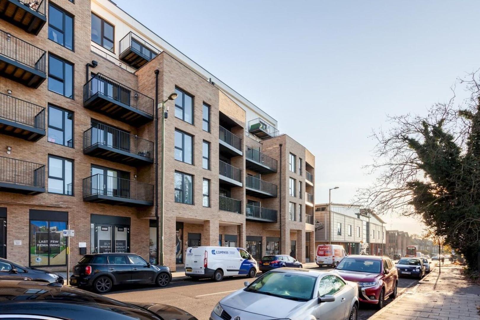 Classy Cricklewood Home لندن المظهر الخارجي الصورة