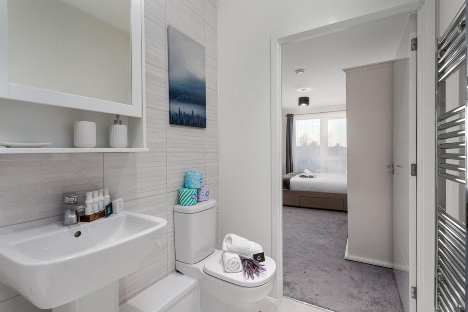 Classy Cricklewood Home لندن المظهر الخارجي الصورة