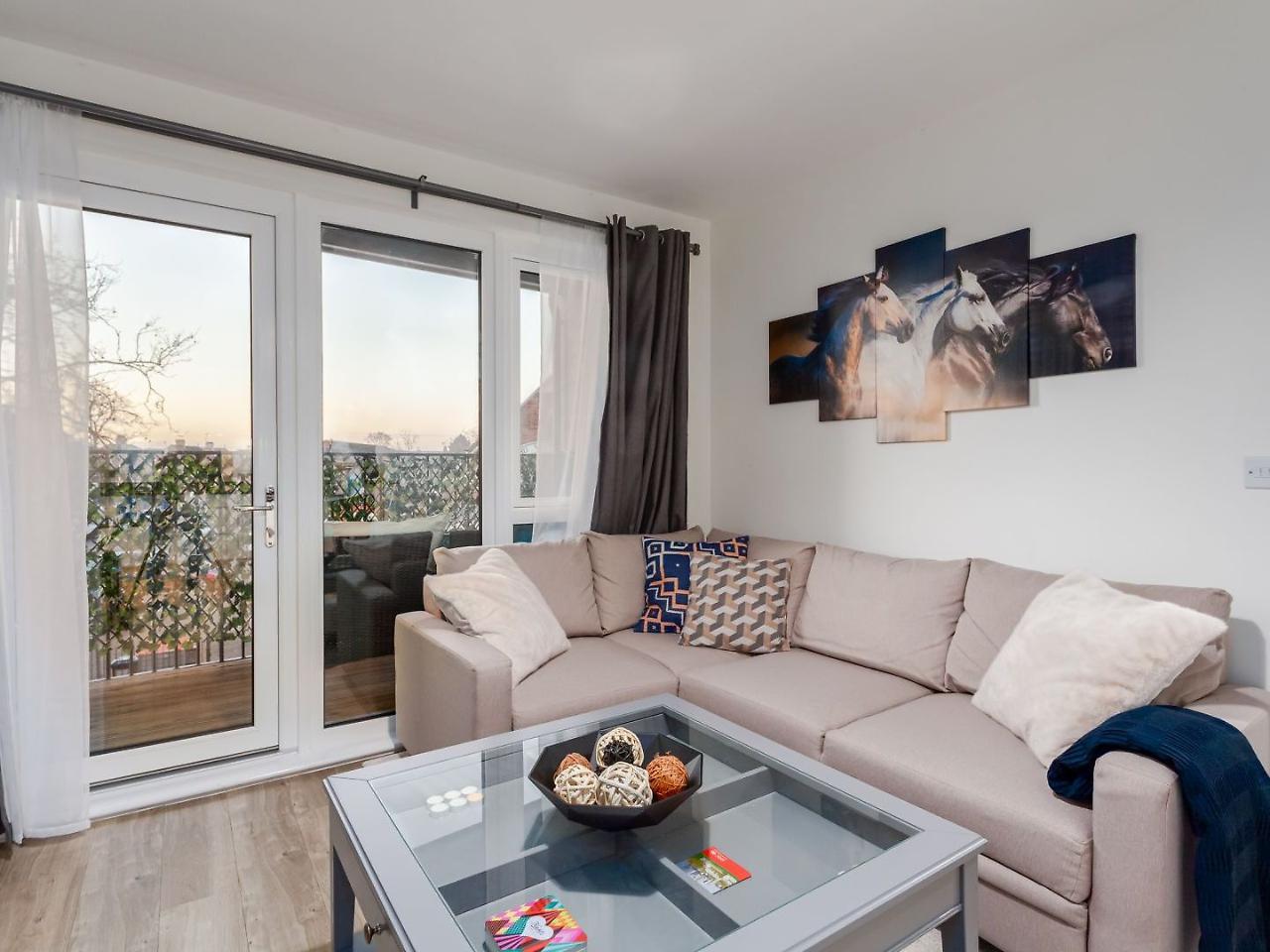 Classy Cricklewood Home لندن المظهر الخارجي الصورة